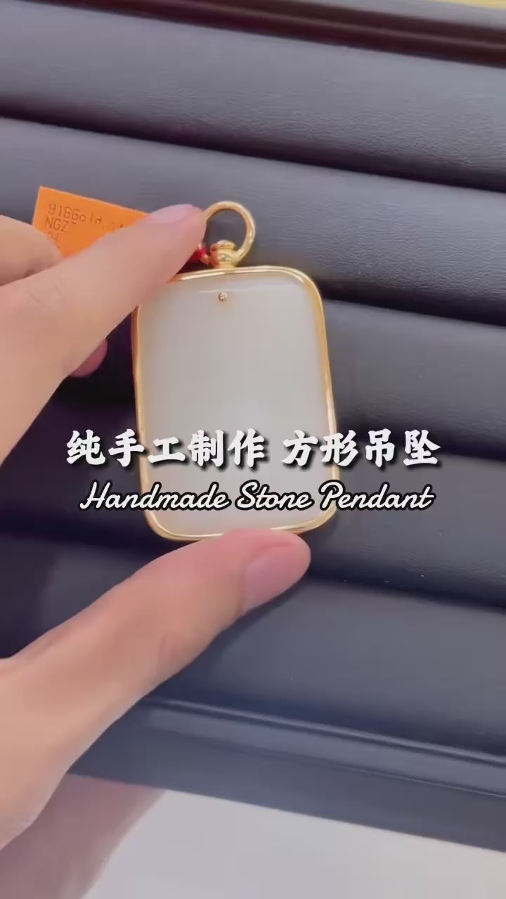 ”stone casting jewelry by Hua Shing( gemstone casting) | 手工镶嵌的包边玉石牌“